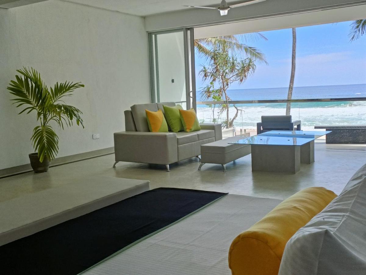 Josan Villa With A Glorious Beach And Sea View Habaraduwa Ngoại thất bức ảnh